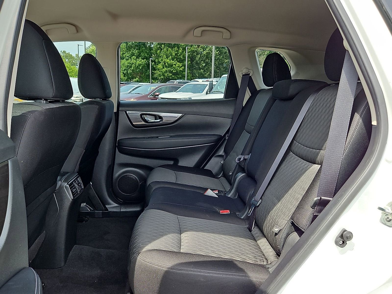 2020 Nissan Rogue SV FWD