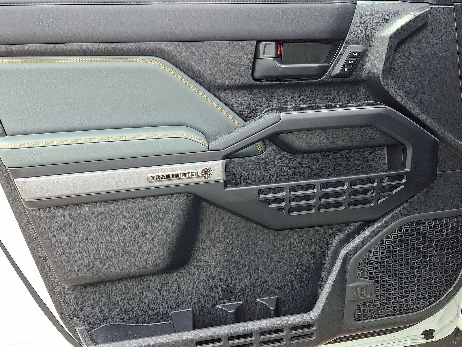 2025 Toyota 4Runner Hybrid Trailhunter