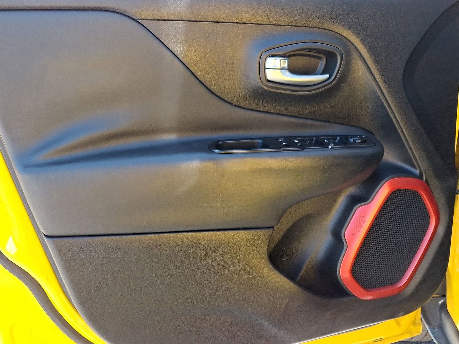 2015 Jeep Renegade Trailhawk