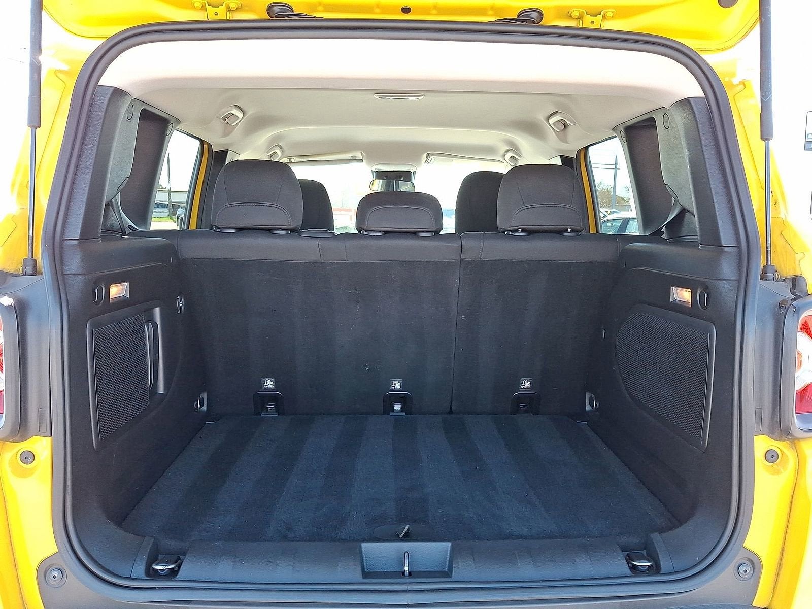 2015 Jeep Renegade Trailhawk